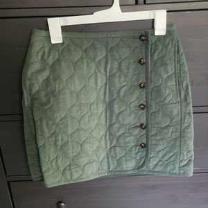 NWOT Madewell corduroy green quilted skirt